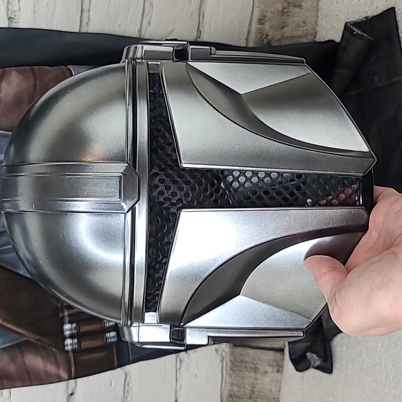 Rubies Star Wars Kid's Mandalorian Halloween Jumpsuit Costume Silver/Brown Multi - Picture 11 of 17